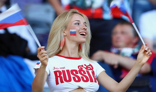 Русская болельщица Наталья Немчинова снялась в Порно 365 ради билета на чемпионат мира по футболу